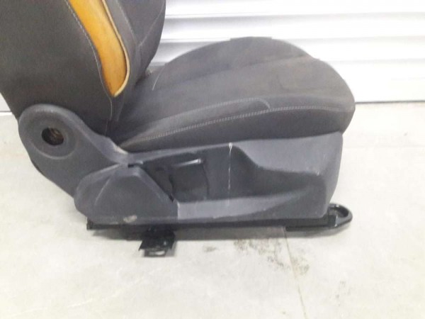 Ford Focus 3 Sağ Ön Kumaş Koltuk CP HP [A-D-140]