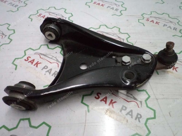 Renault Kangoo Sağ Alt Salıncak Tabla STY Orj 8200942413 YP (AE-110)