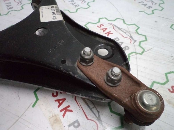 Renault Kangoo Sağ Alt Salıncak Tabla STY Orj 8200942413 YP (AE-110)