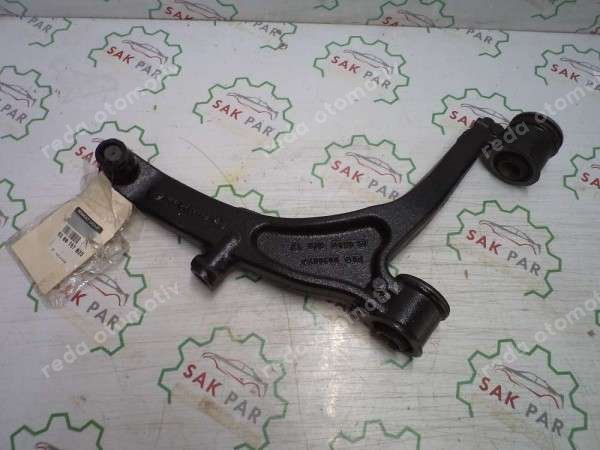 Renault Master 2 Sağ Salıncak Orjinal Sıfır 8200767825 YP (AE-110)