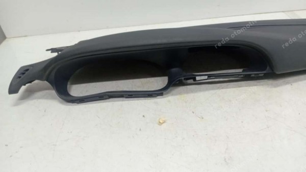 Renault Megane 1 Torpido Göğüs Üst Parçası Orj Sökme 8200068649 YP (AA-130)