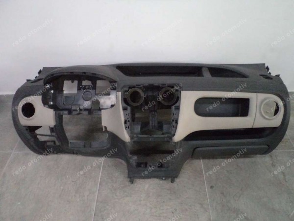 Dacia Dokker Torpido Göğüs Orjinal Çıkma 681007344R 681006313R CP (AA-130)