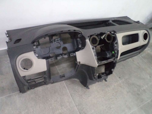 Dacia Dokker Torpido Göğüs Orjinal Çıkma 681007344R 681006313R CP (AA-130)