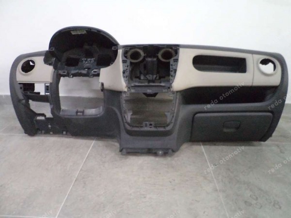 Dacia Dokker Torpido Göğüs Orjinal Çıkma 681007344R 681006313R CP (AA-130)