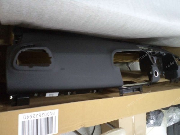 Renault Kadjar Torpido Göğüs (Sağdan Direksiyon) Orjinal 681005302R YP (AA-130)