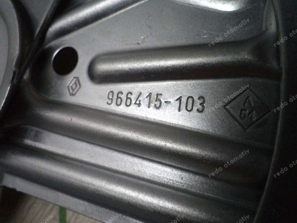 Renault Scenic 3 Sağ Arka Cam Krikosu Orjinal Sıfır 827208148R YP (DF-124)