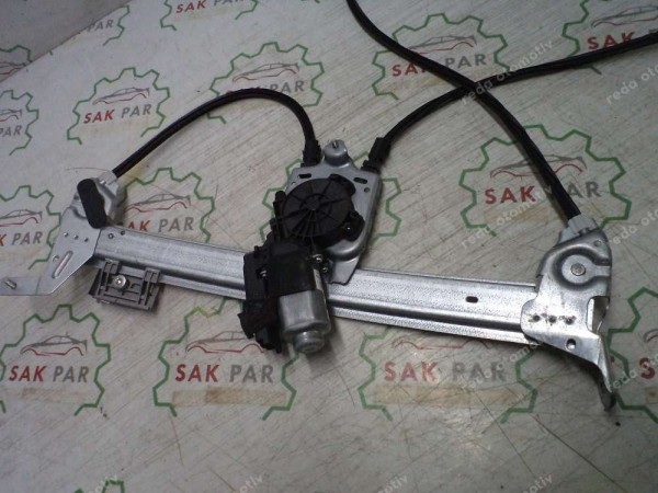 Renault Megane 2 Cabrio Sağ Ön Cam Krikosu ve Motoru Orjinal 8201010931 YP (DF-126)