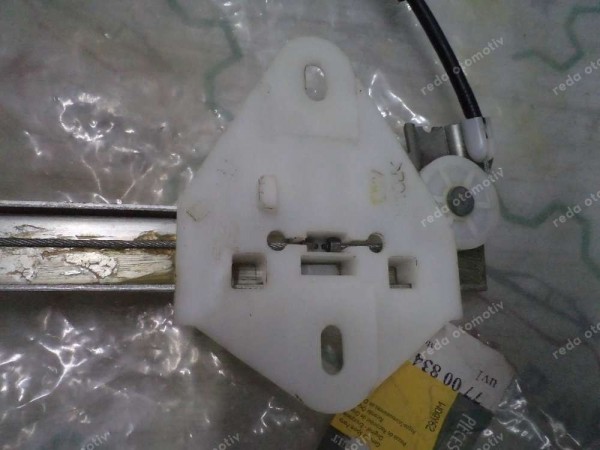 Renault Megane 1 Sol Arka Cam Krikosu 7700834341 YP (DF-124)