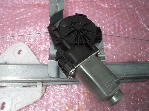 Dacia Logan Sandero Sağ Ön Cam Krikosu Elk. Motoru Komple Orj 8200901102 YP (DF-125)