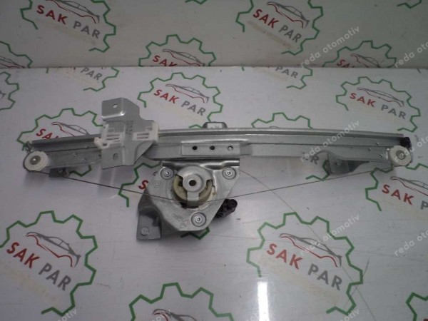 Dacia Duster Sağ Ön Cam Krikosu Motorlu Orj 807206838 YP(DF-125)