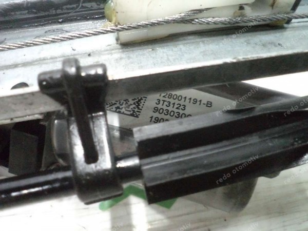 Renault Kangoo 3 Mercedes Citan Sol Ön Cam Krikosu Motoru 807211404R CP (DF-110)