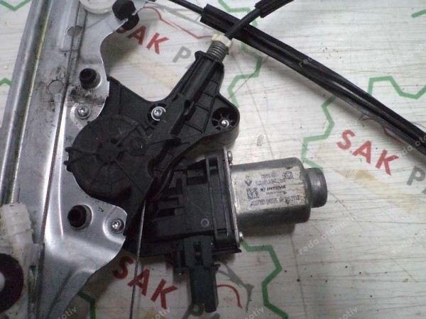 Renault Megane 4 Sol Ön Cam Krikosu Motorlu Komple 807215959R CP (DF-110)