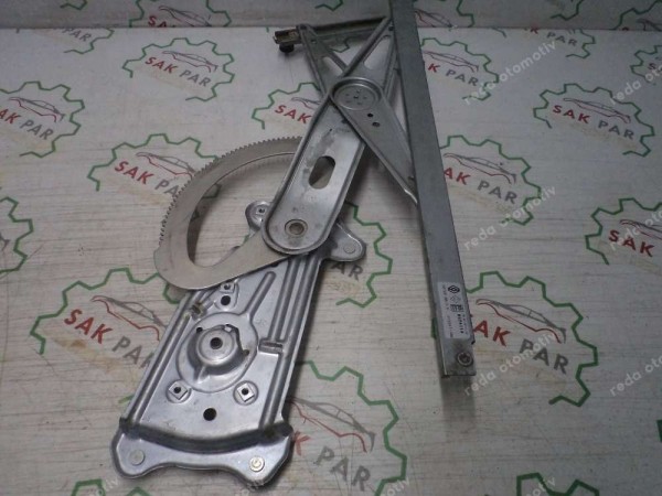 Renault Megane 3 Fluence Sol Ön Cam Krikosu Orj  807200014R CP (DF-110)