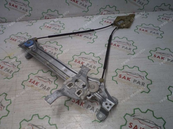 Renault Megane 3 Sol Arka Cam Krikosu Orj 827211929R / 827210003R CP (EF-110)