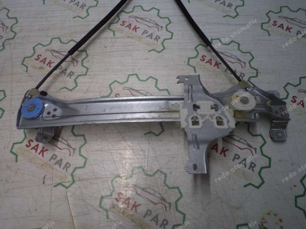 Renault Megane 3 Sol Arka Cam Krikosu Orj 827210008R CP (EF-110)