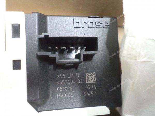 Renault Fluence Megane 3 Sağ Arka Cam Kriko Kaldırma Motoru Orj 827300003R YP (DF-130)