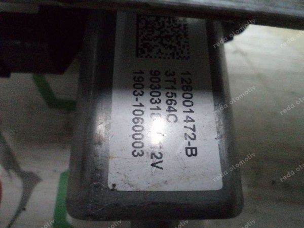 Renault Clio 4 Sol Ön Cam Krikosu 807213867R CP (EF-110)