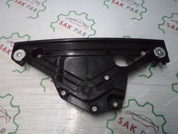 Renault Clio 5 Sağ Arka Cam Krikosu Motorlu 827209773R CP (EF-110)