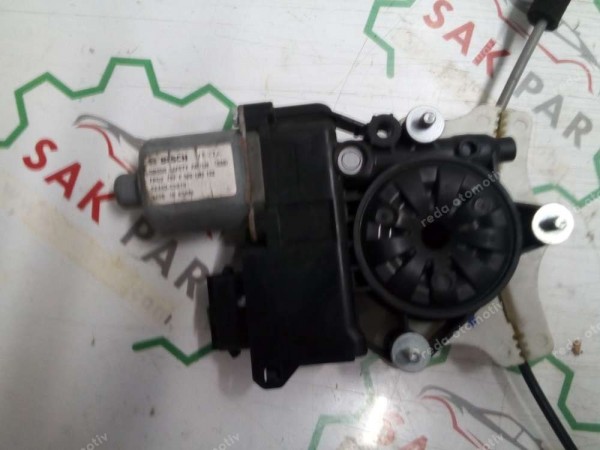 Hyundai İ20 Active Sol Ön Cam Krikosu Motoru Komple 82450-C8010 CP (DF-127)