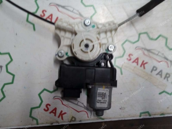 Hyundai İ20 Active Sol Ön Cam Krikosu Motoru Komple 82450-C8010 CP (DF-127)