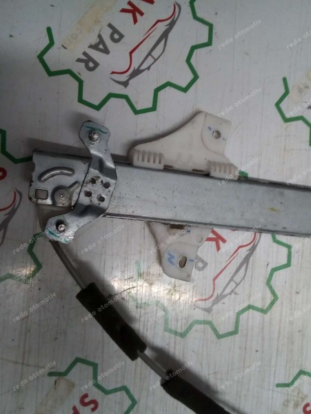 Hyundai İ20 Sol Ön Cam Krikosu Motoru Komple 82401-C8020 CP (DF-127)