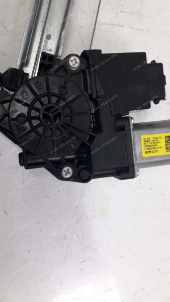 Hyundai İ20 Sağ Ön Cam Krikosu Motoru Komple 82460-Q0010 SP YP (DF-127)