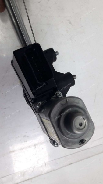 Hyundai İ20 Sağ Ön Cam Krikosu Motoru Komple 82460-Q0010 SP YP (DF-127)