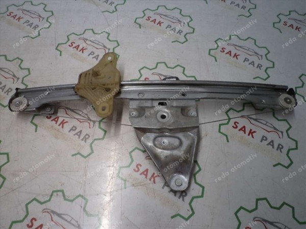 Dacia Duster Sağ Ön Cam Krikosu Orj 807201952R CP (EE-110)