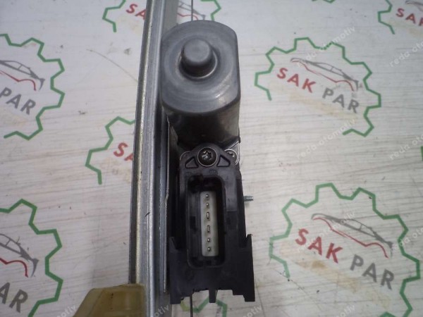 Dacia Duster Ön Sol Cam Krikosu Motoru Komple 807217664R CP (EE-110)