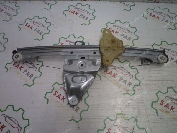 Dacia Duster Ön Sol Cam Krikosu Motoru Komple 807217664R CP (EE-110)