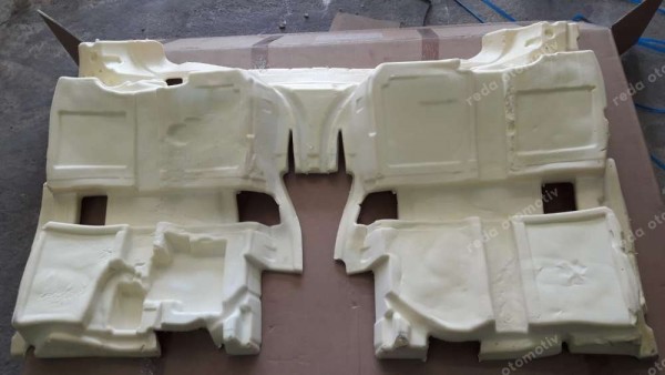 Renault Megane4 Ön Göğüs Sessizleştirici 749486657R YP (CD-130)